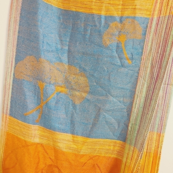 Bohemiam Style Fringed Hem Large Shoulder Scarf (One Size) - Picture 7 of 8